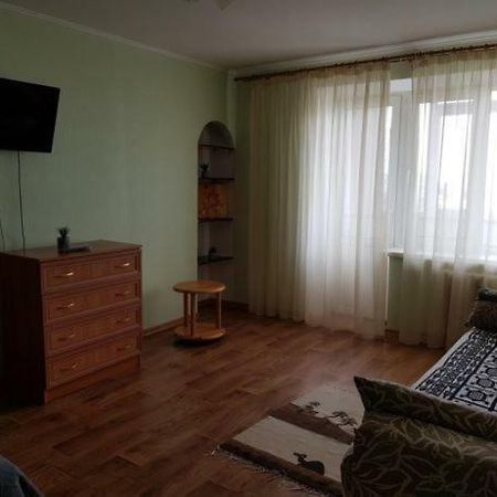 Уютная Квартира В 5 Мин Пешком От Курорта Mirhorod Kültér fotó